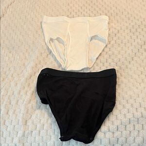 Hanes Men's Black and White Underwear Set Size Medium NWOT
